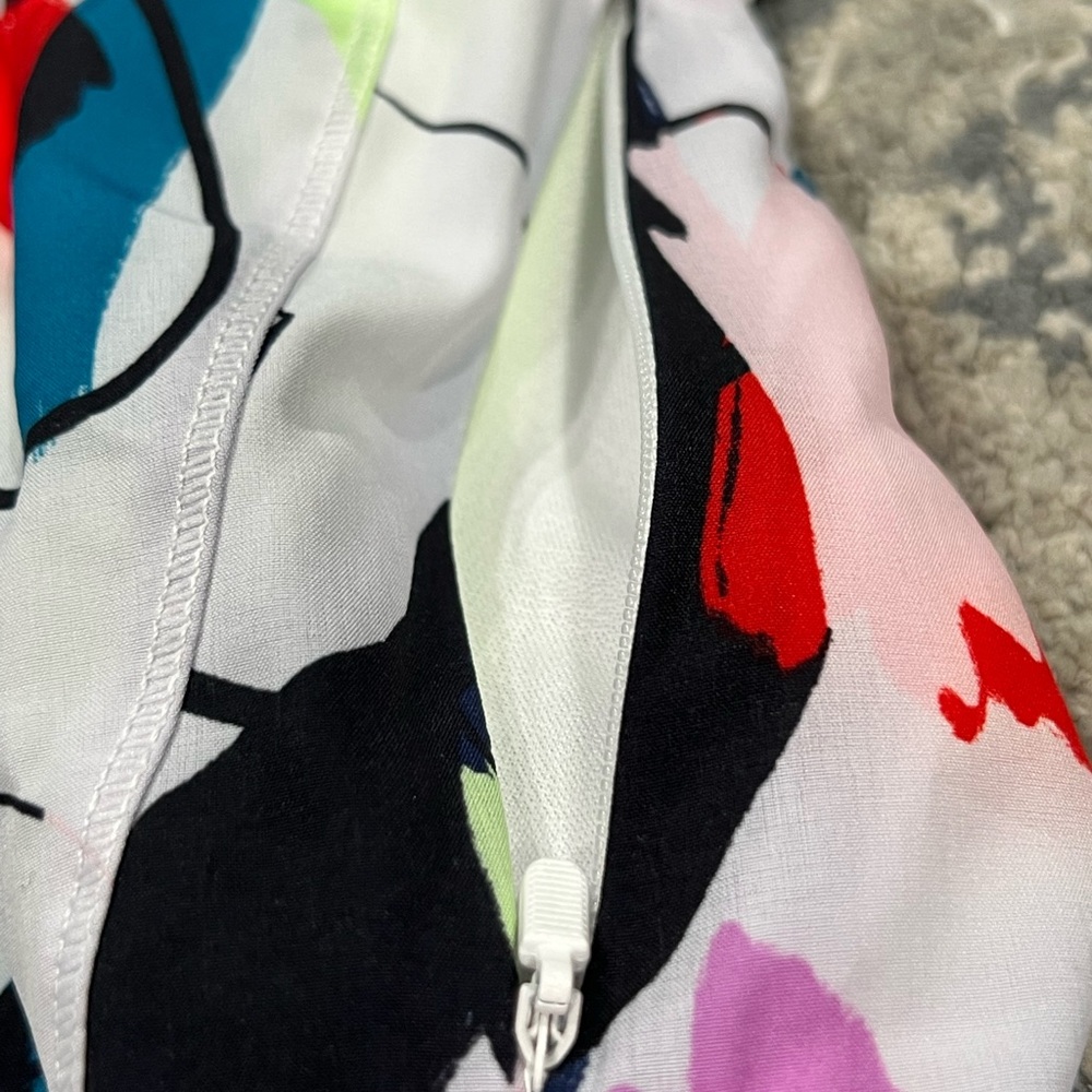 Avia Women's Running Shorts with Bike Liner Scribble Multi-color size Large NWT - Picture 4 of 6